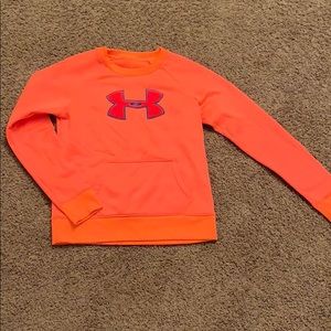 Women’s Under Armour crewneck, size Small